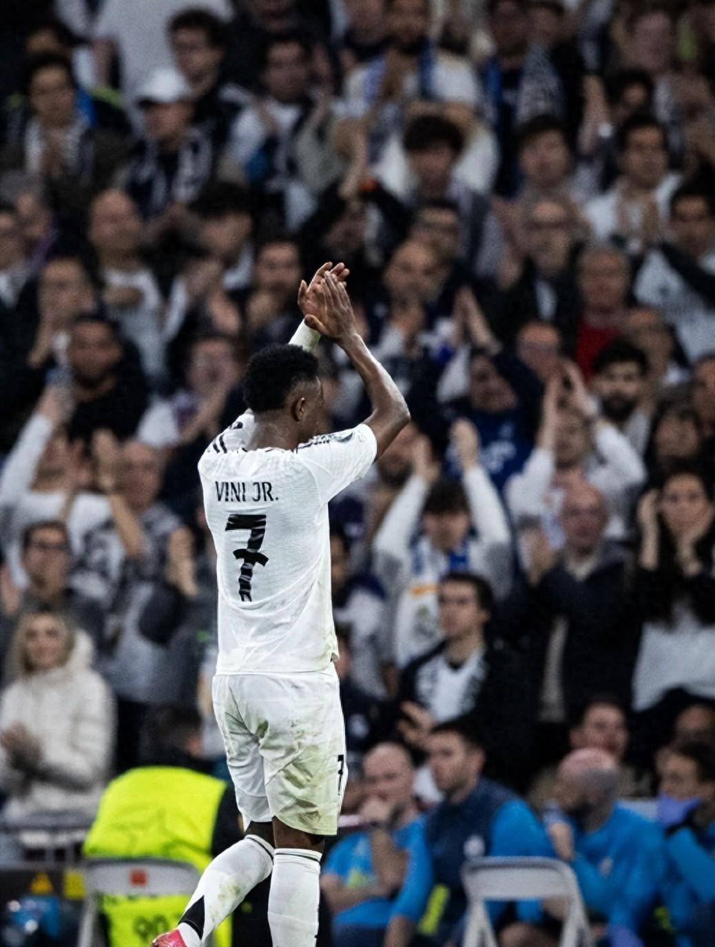 爱游戏ayx -关于姆巴佩关键节点关键助攻，公牛带队取胜！的信息